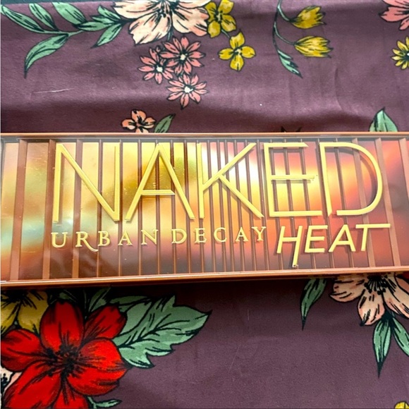Urban Decay Naked Heat Eyeshadow Palette - Sexy!